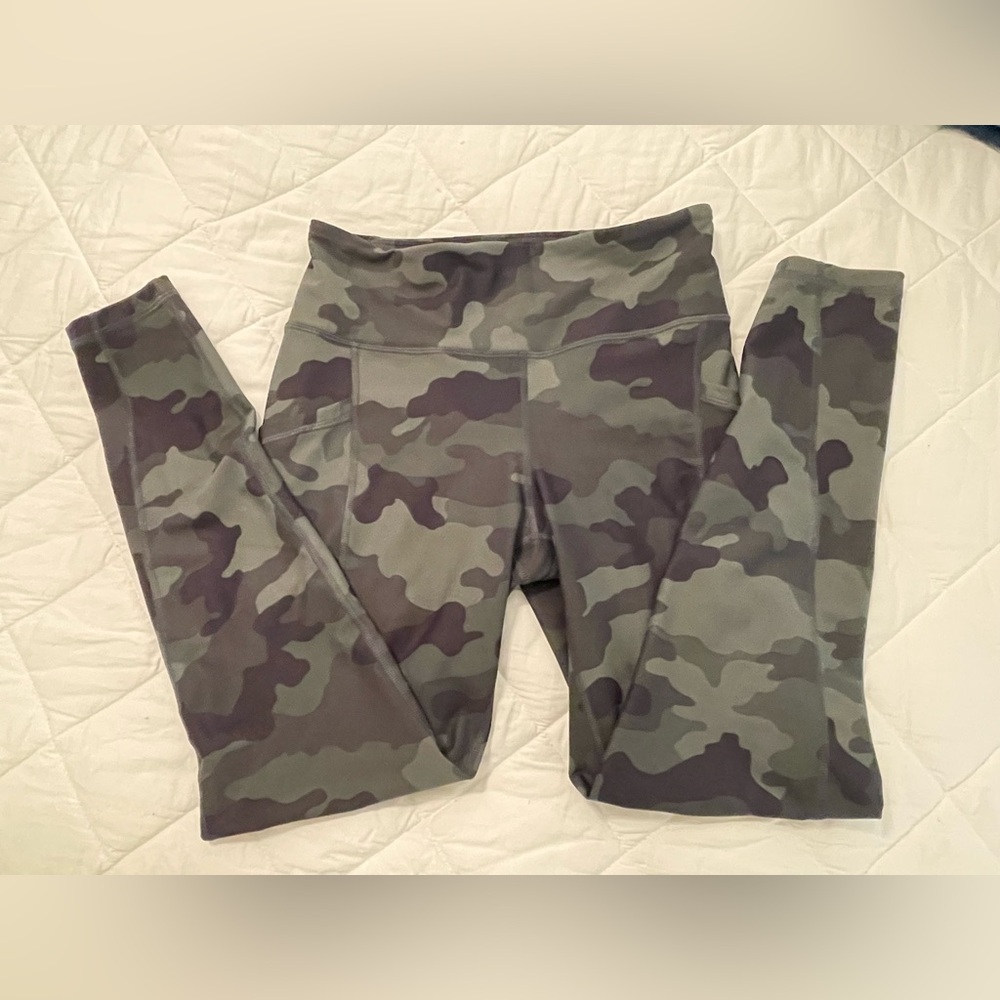 Old Navy Camouflage Leggings